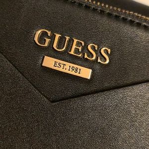 Guess clutch or crossbody